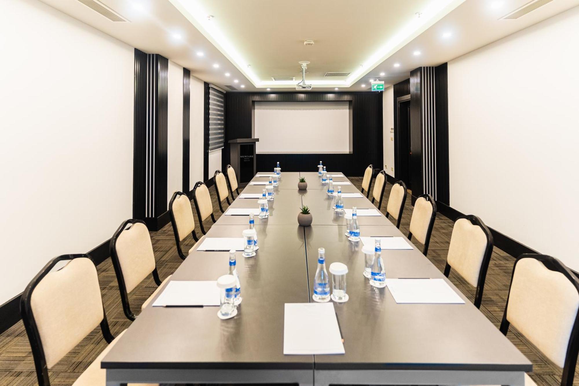 Mercure Baku City Exterior photo